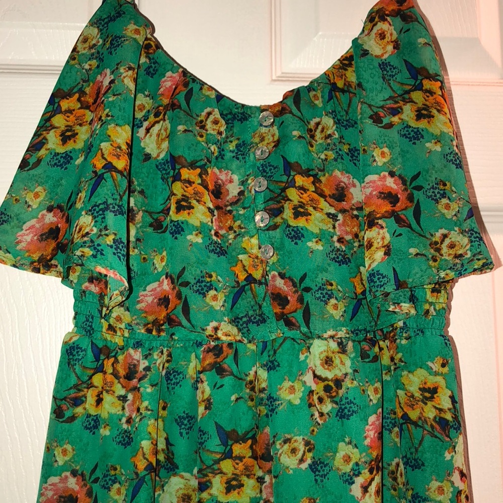 Dress - Picture 2 of 3